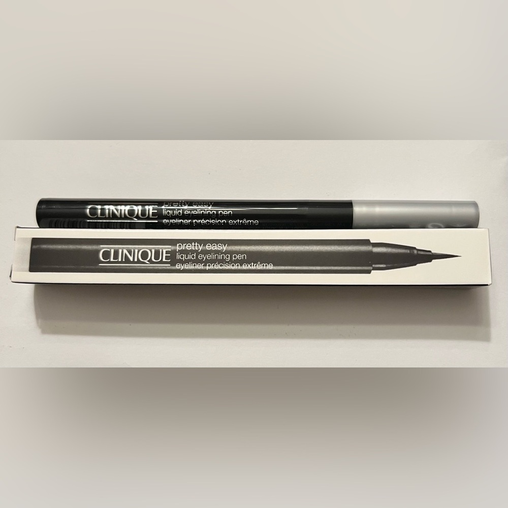 Clinique High Impact Easy Liquid Liner in Black